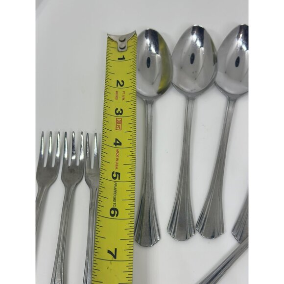 VTG Ambridge Stainless Flatware Set-of-12 Classic Pattern Silverwear - Picture 8 of 10